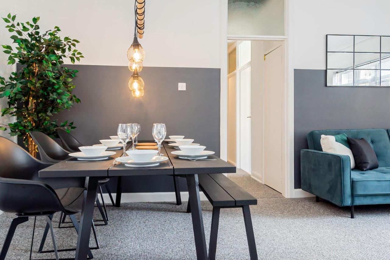 City Centre 3 Bed 8 Guest Parking Near Mayflower! 사우샘프턴 외부 사진